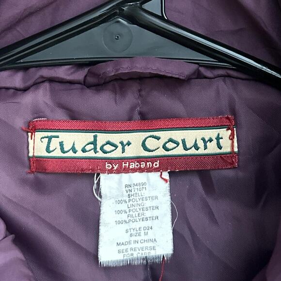 Tudor Court Embroidered Quilted Jacket - Picture 4 of 5